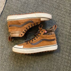 SK8-HI MTE-1 SHOE